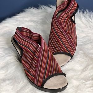 NWOT Size 9 Charleston Shoe Company Wedges